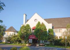 La Tourelle Hotel and Spa - Ithaca - Rakennus
