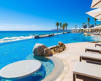 Beautifully new beachfront resort Lazy river! - 시우다드 콘스티투시온 - 수영장