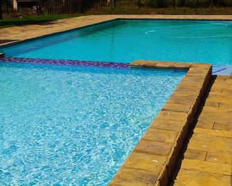 Zororo Lodge - Polokwane - Pool