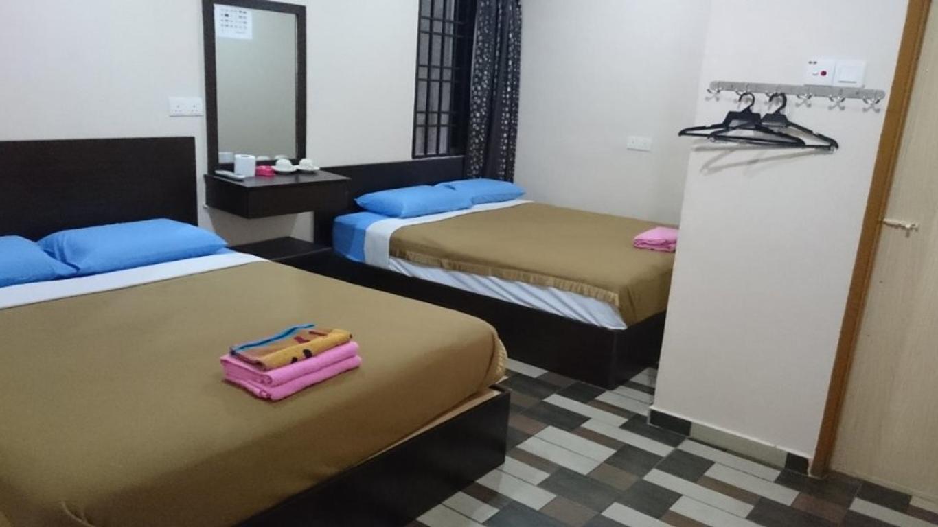 Ria Cameron Hotel