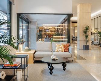 Hotel Santiago Plaza Affiliated by Meliá - סנטיאגו דה קומפוסטלה - לובי