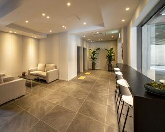 Centro Hotel - Gumi - Lobby