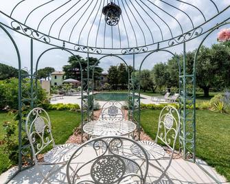 Abaye 2 Pinot - Charm Adults Only - Soiano del Lago - Piscine