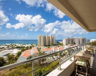 New Listing Oceanview 2br-Walking Distance To Mullet Bay Beach - Lowlands - Balkon