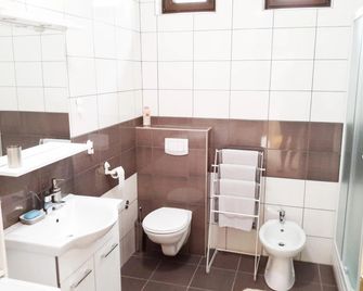 Albert Home - Karlovac