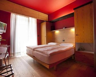 Hotel Luna Rossa - Malcesine - Kamar Tidur