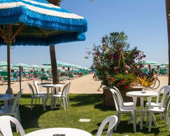 Don Antonio Glamping Village - Giulianova - Uteplats