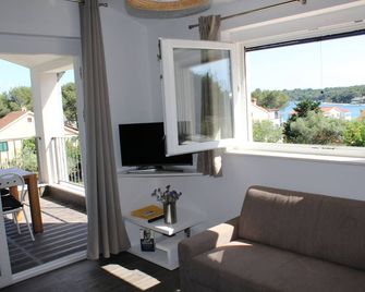 Gorgonia Suites in Verunic - Veli Rat - Balcony