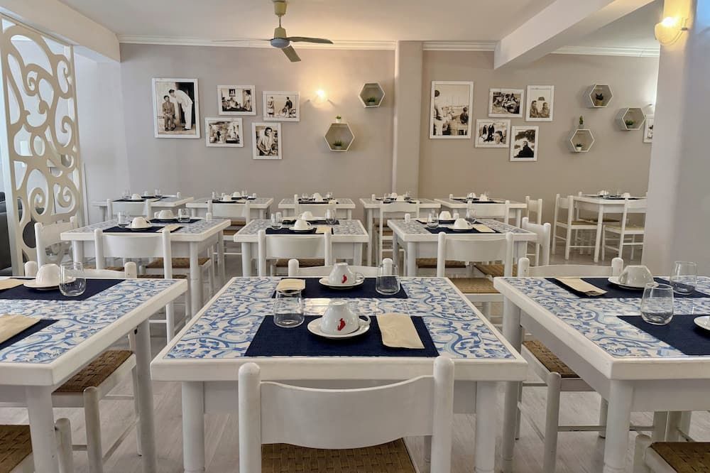 Hotel Odissea - ליפארי - מסעדה