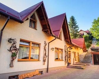 Rancho Adama - Pewel Ślemieńska - Edificio