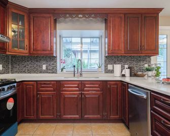 Spacious 4br W/ Ensuites Mins To Downtown Yvr Ubc - Vancouver - Cuisine