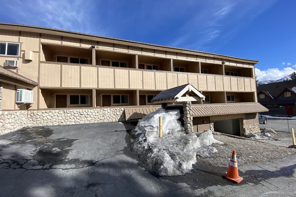 شور ستاي بلس هوتل باي بست ويسترن ماموث ليكس