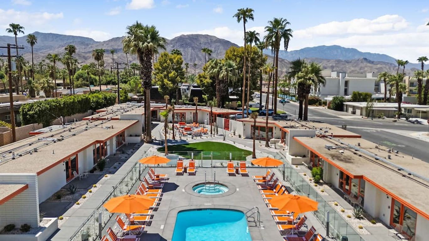 Mojave Resort - Adults Only