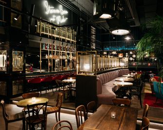 Ruby Mimi Hotel Zurich by IHG - Zurich - Bar