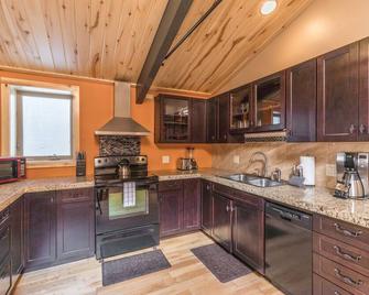 Lotus Mountain Suites The Gallery - Ouray - Kitchen