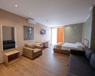 Lider Hotel - Ksamil - Sypialnia