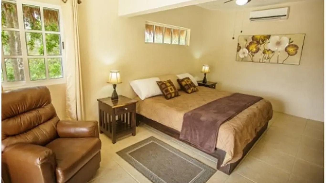 Bacalar Lagoon Resort
