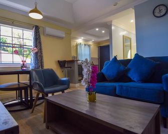 Sea Piton View Apartment- Location, Convenience, Modern Living - Soufrière - Ruang tamu