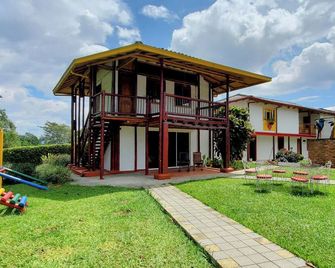 Hotel El Gran Chaparral - Calarcá - Будівля