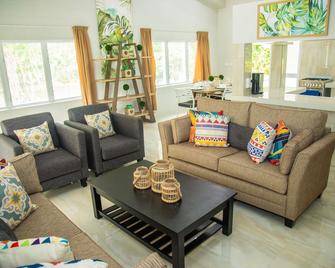 Natura Kauare Villa - Titikaveka - Living room
