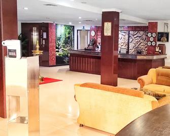 Kovilakom Residency - Kozhikode - Recepción
