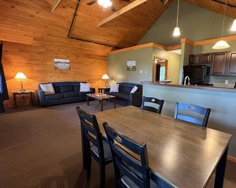 Bluff Point Golf Resort - Plattsburgh - Spisestue