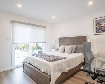 Modern Chic House Near Sf, Sfo! - South San Francisco - Bedroom