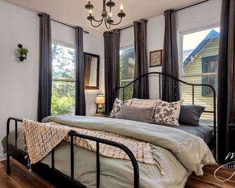 The 1883 Peabody House Bed & Breakfast - יורקה ספרינגס - חדר שינה