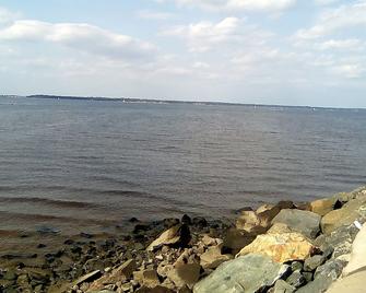 Nyc Beach Suite 7 Min. Walk To The Jersey Shore - Cliffwood