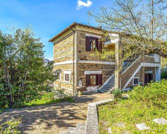 Stunning Home In Turania With Internet And 3 Bedrooms - Orvinio - Edificio