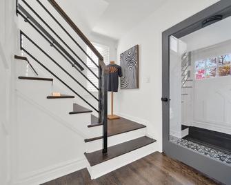 Art House Detroit - Detroit - Stairs