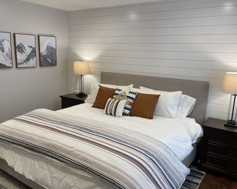 New Sugarhouse Remodeled Home W/ Hot Tub Location! - Salt Lake City - Kamar Tidur