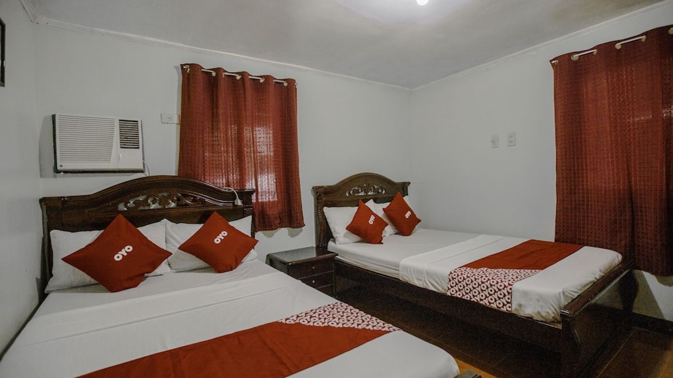 OYO 741 Sierra Travellers Inn