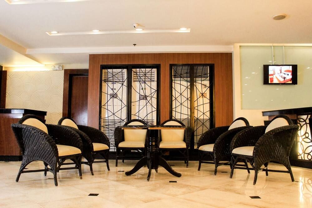 Palm Hotel Manila thumbnail 3