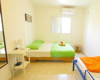 Golan Garden Hostel - Qatsrin - Bedroom