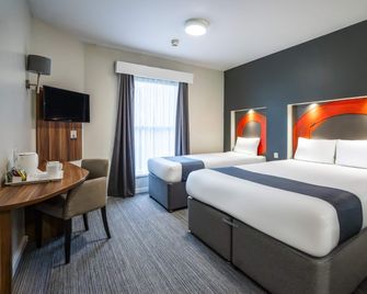 Ramada by Wyndham London Stansted Airport - Bishop's Stortford - Sovrum