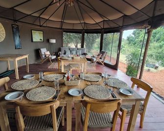 Julia's River Camp - Maasai Mara - Restaurant