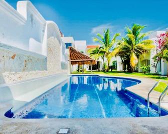 Balcony Superior Double Room - Playa del Carmen - Pool