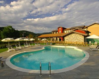 Hotel Cortese - Armeno - Piscina