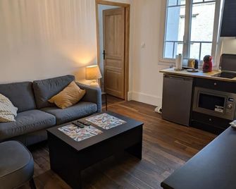 2 Pièces Neuf Centre Ville, Magny Compiègne - Margny-lès-Compiègne - Phòng khách