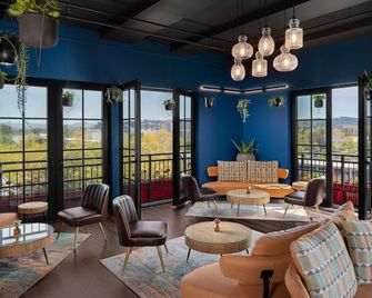 The Gordon Hotel - Eugene - Lounge