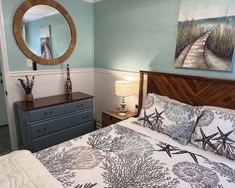 Auralee Unit 2 - Beach Access - Island Realty - Grand Isle - Habitación