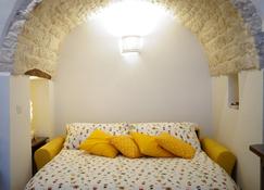 Trullo 'Vicolo Fiorito' - Alberobello - Schlafzimmer