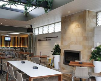 The Lakes Hotel - The Entrance - Ristorante