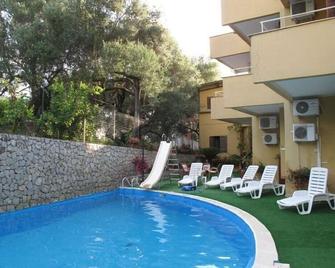 Hotel Residence Eden - Palinuro - Piscine