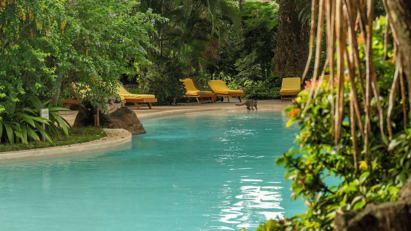 카피탄 수이소 비치프런트 부티크 호텔