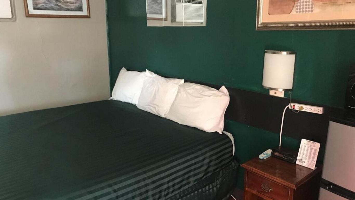 Cooper Motel Tuscola