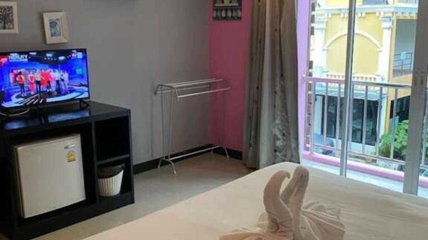Lavender Patong Hotel