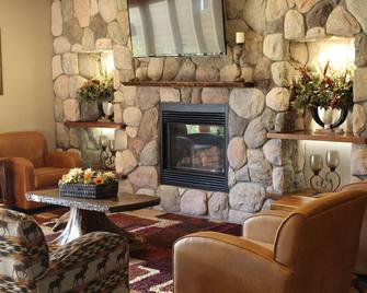Rivertown Inn - Gladwin - Lounge