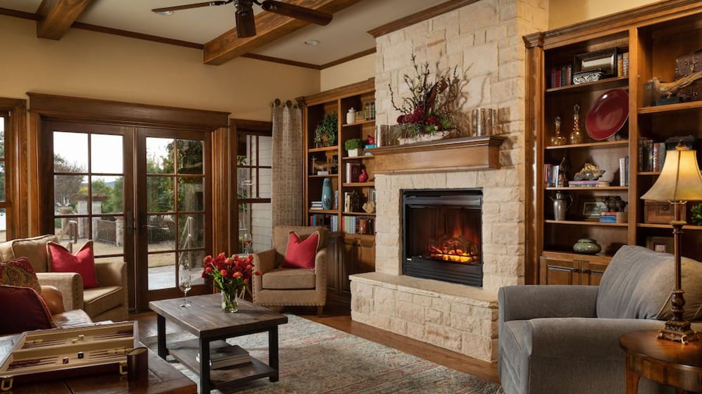 Inn on Lake Granbury a Boutique Hotel